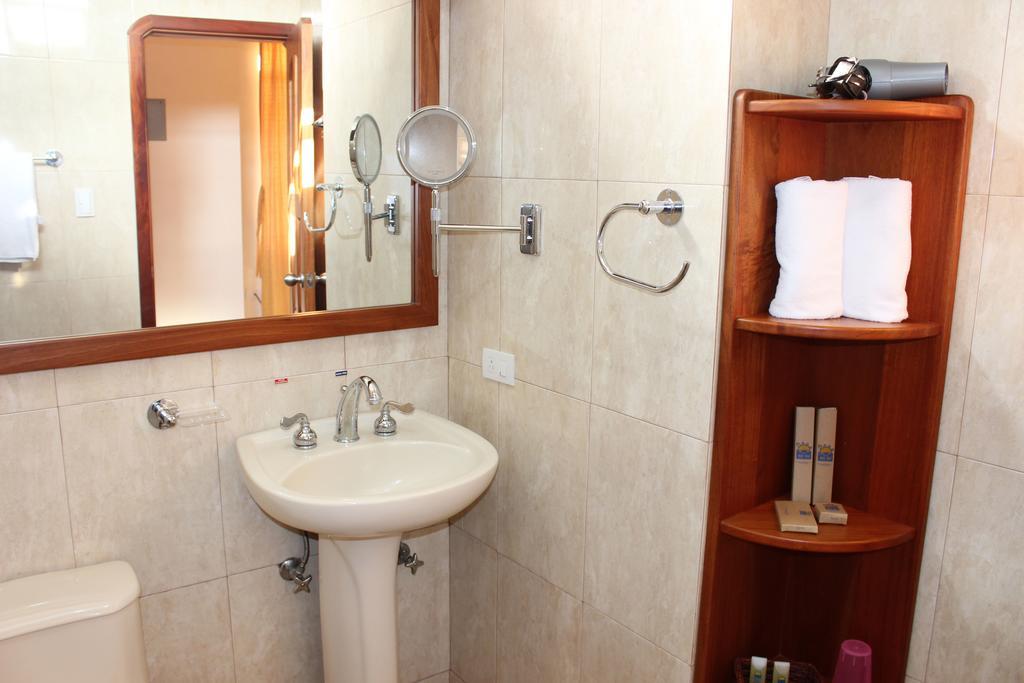 Hotel Del Sol Galapagos ปูแอร์โตอาโยรา ห้อง รูปภาพ