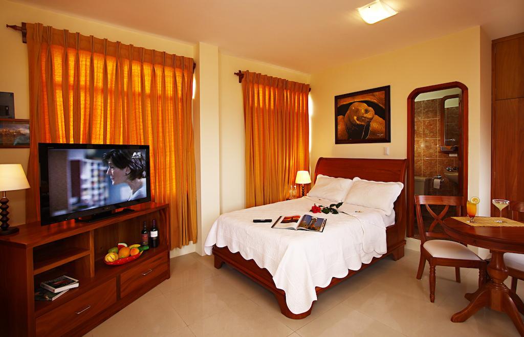 Hotel Del Sol Galapagos ปูแอร์โตอาโยรา ภายนอก รูปภาพ