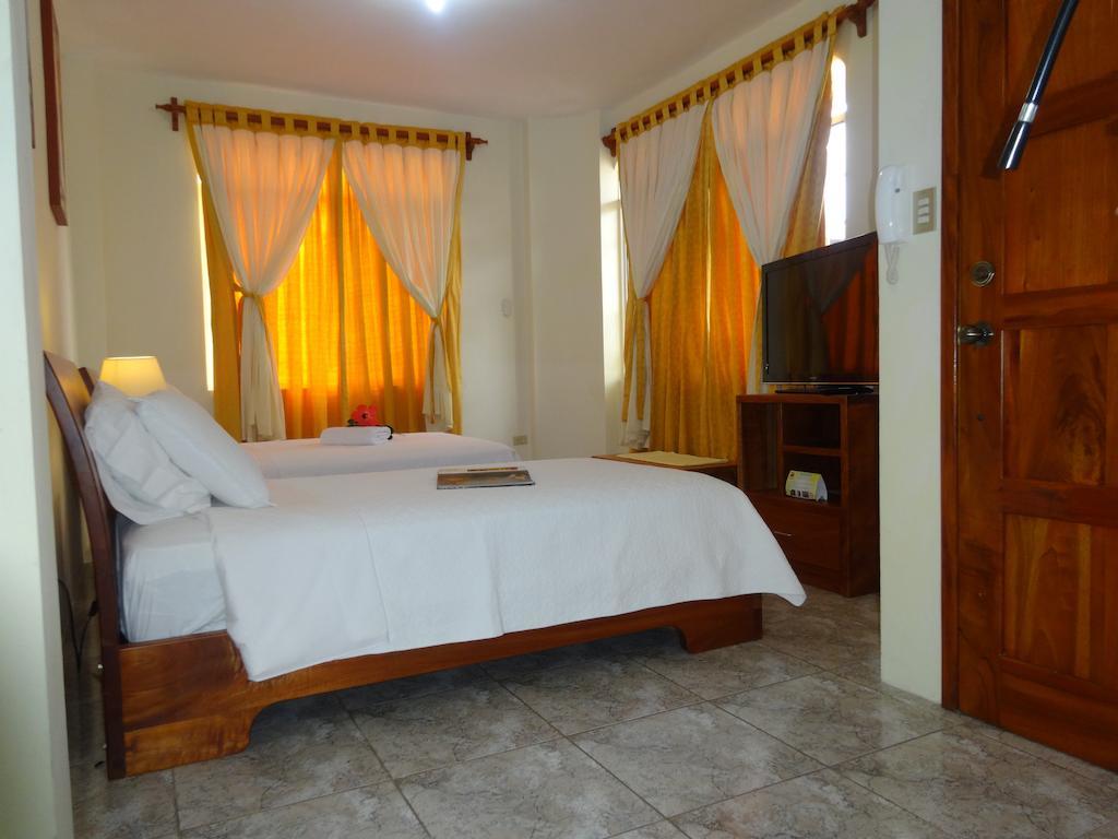 Hotel Del Sol Galapagos ปูแอร์โตอาโยรา ภายนอก รูปภาพ